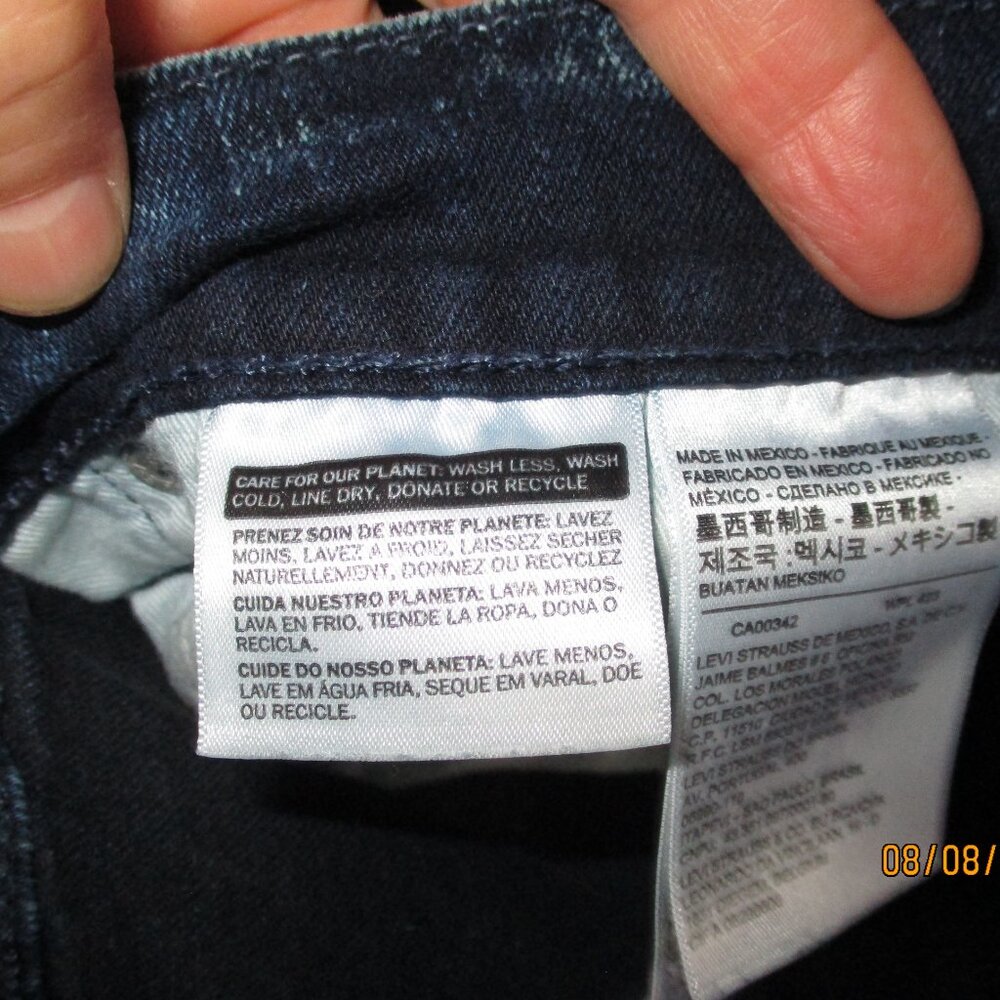 Levi 502 Jeans - Picture 10 of 15